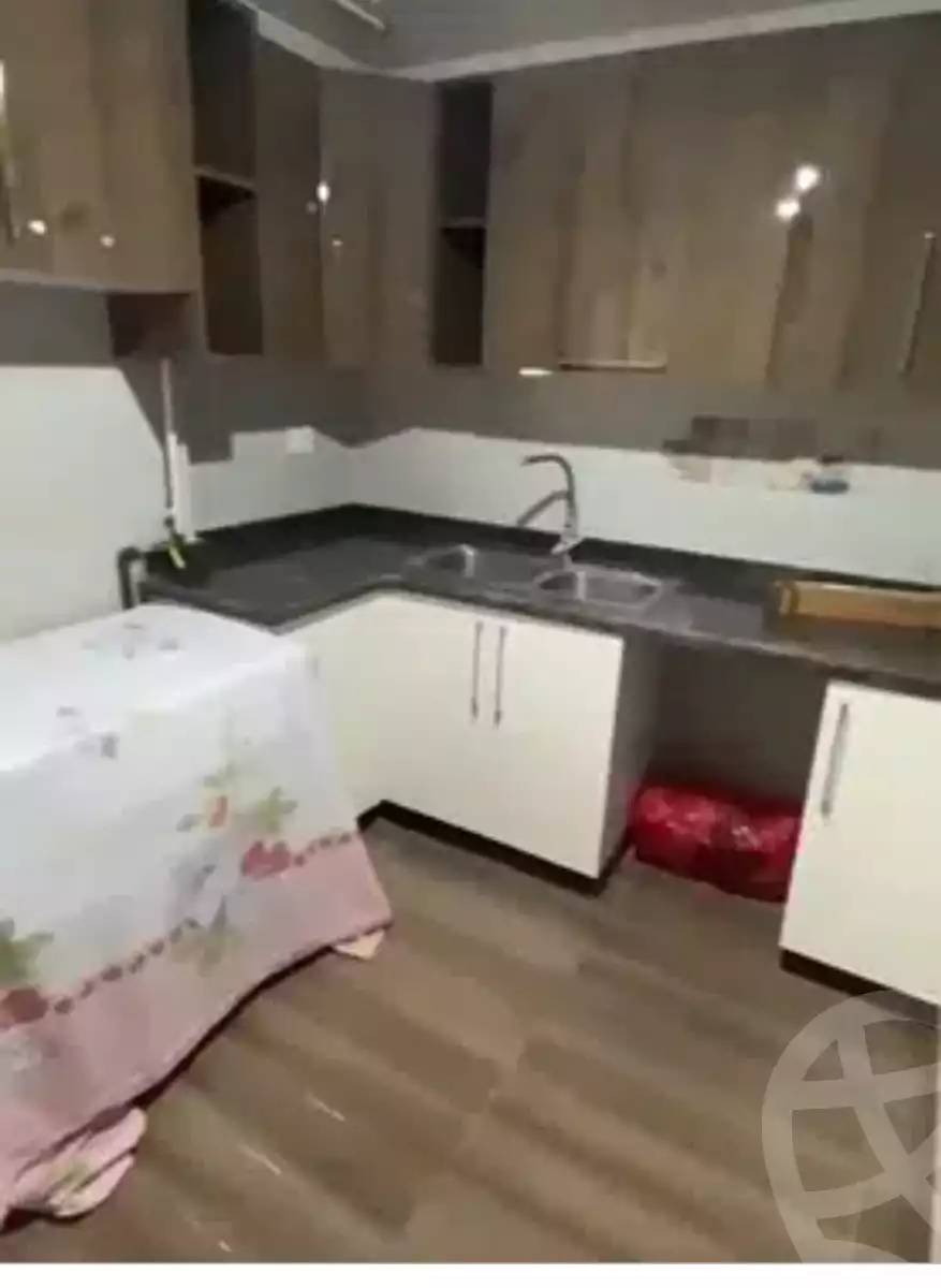 https://aqarmap.com.eg/en/listing/4332020-for-sale-alexandria-bolekly-wnjdt