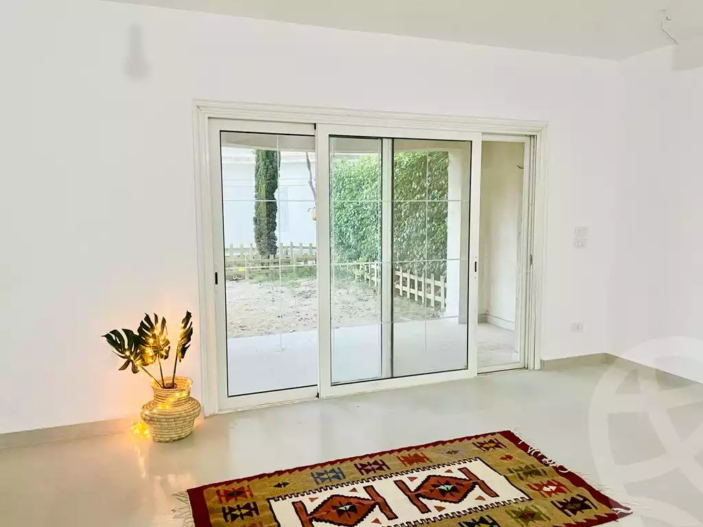 https://aqarmap.com.eg/ar/listing/4333352-for-rent-cairo-new-cairo-compounds-mountain-view-executive-residence