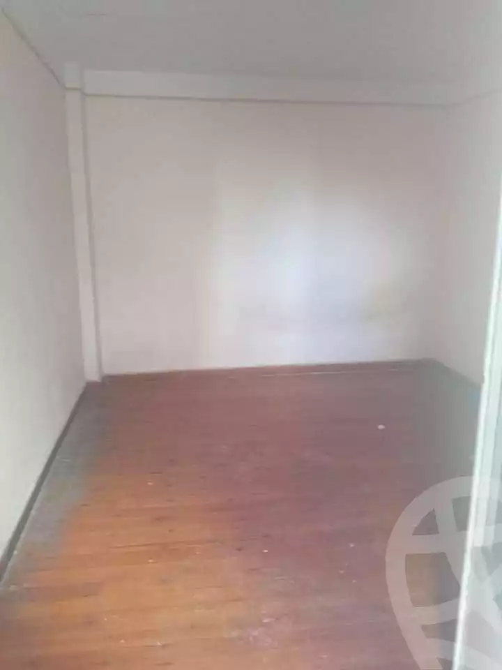 https://aqarmap.com.eg/en/listing/4334392-for-sale-alexandria-cleopatra-port-said-street