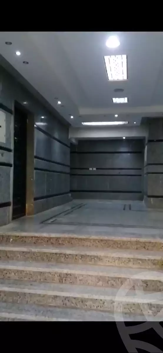 https://aqarmap.com.eg/ar/listing/4336914-for-sale-cairo-6th-of-october-el-ahyaa-neighborhood-4th-school-st