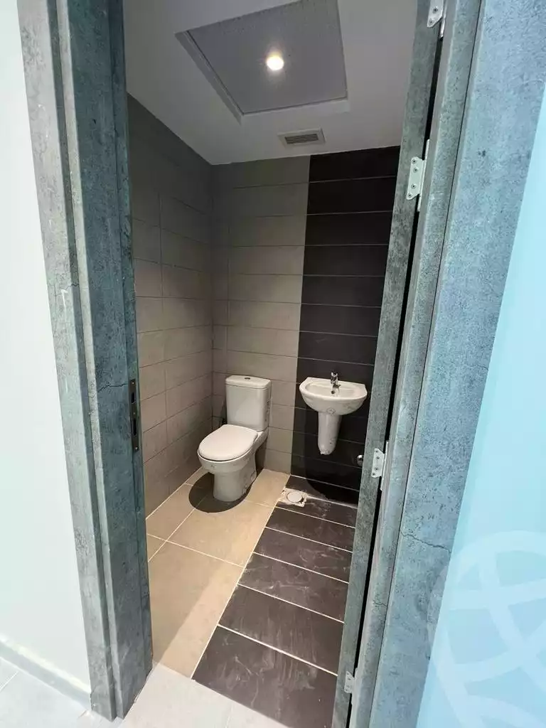 https://aqarmap.com.eg/en/listing/4337084-for-sale-cairo-new-cairo-compounds-wzwn-ltby-ktlyst-llttwyr