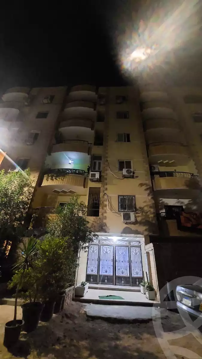 https://aqarmap.com.eg/en/listing/4337706-for-sale-cairo-hdyq-lhrm--mntq