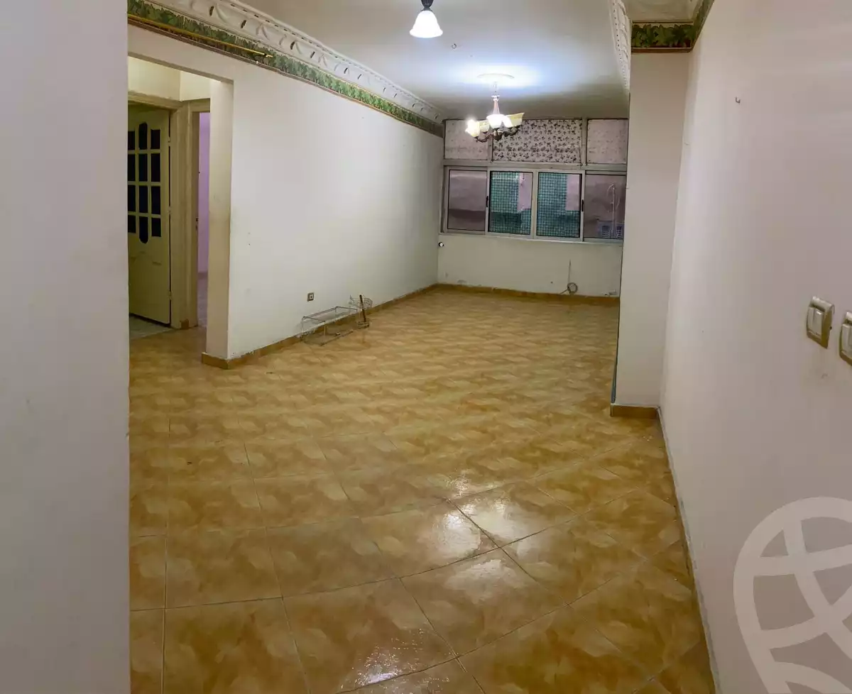 https://aqarmap.com.eg/ar/listing/4341311-for-sale-alexandria-el-mandara-branched-from-malak-hifni-4-st