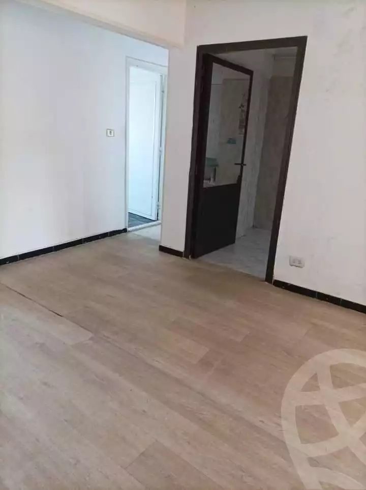https://aqarmap.com.eg/ar/listing/4346655-for-rent-cairo-mokattam-shareaa-9