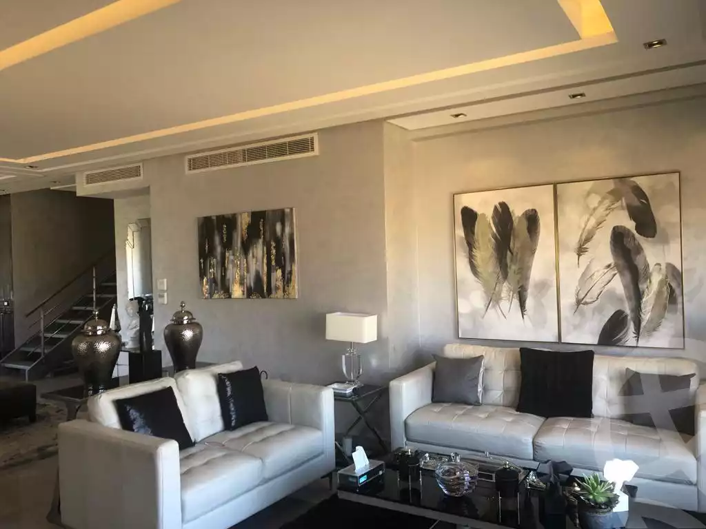 https://aqarmap.com.eg/en/listing/4347531-for-sale-cairo-6th-of-october-compound-palm-parks