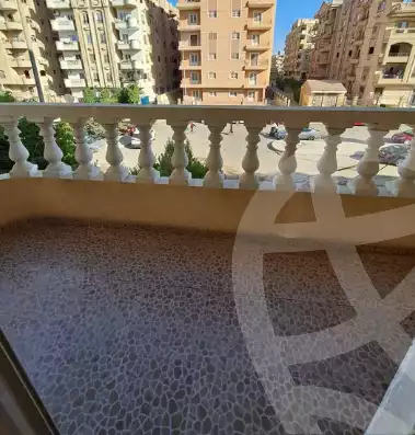 https://aqarmap.com.eg/en/listing/4353568-for-rent-cairo-el-sheikh-zayed-city-compounds-in-sheikh-zayed-dh-jyt-blz-mykwn-llttwyr