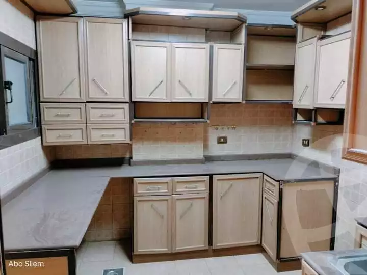 https://aqarmap.com.eg/en/listing/4356004-for-sale-cairo-mokattam-el-naforah-square