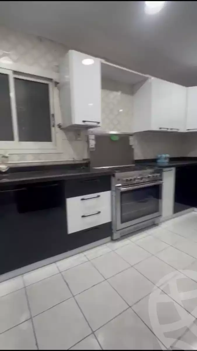 https://aqarmap.com.eg/en/listing/4358890-for-sale-cairo-el-mohandesen-shareaa-sorya