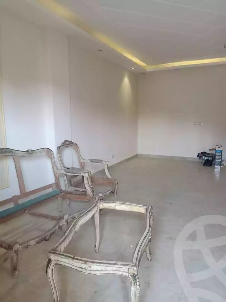https://aqarmap.com.eg/ar/listing/4359533-for-sale-cairo-mokattam-manteqt-ganob-s