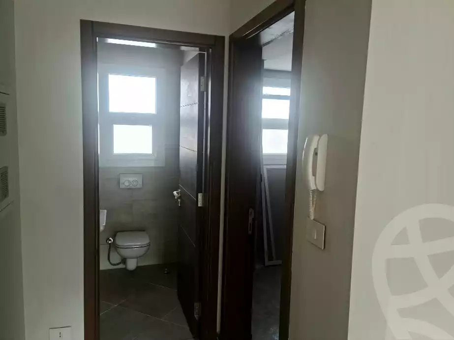 https://aqarmap.com.eg/en/listing/4364883-for-sale-cairo-el-sheikh-zayed-city-shr-lbstn