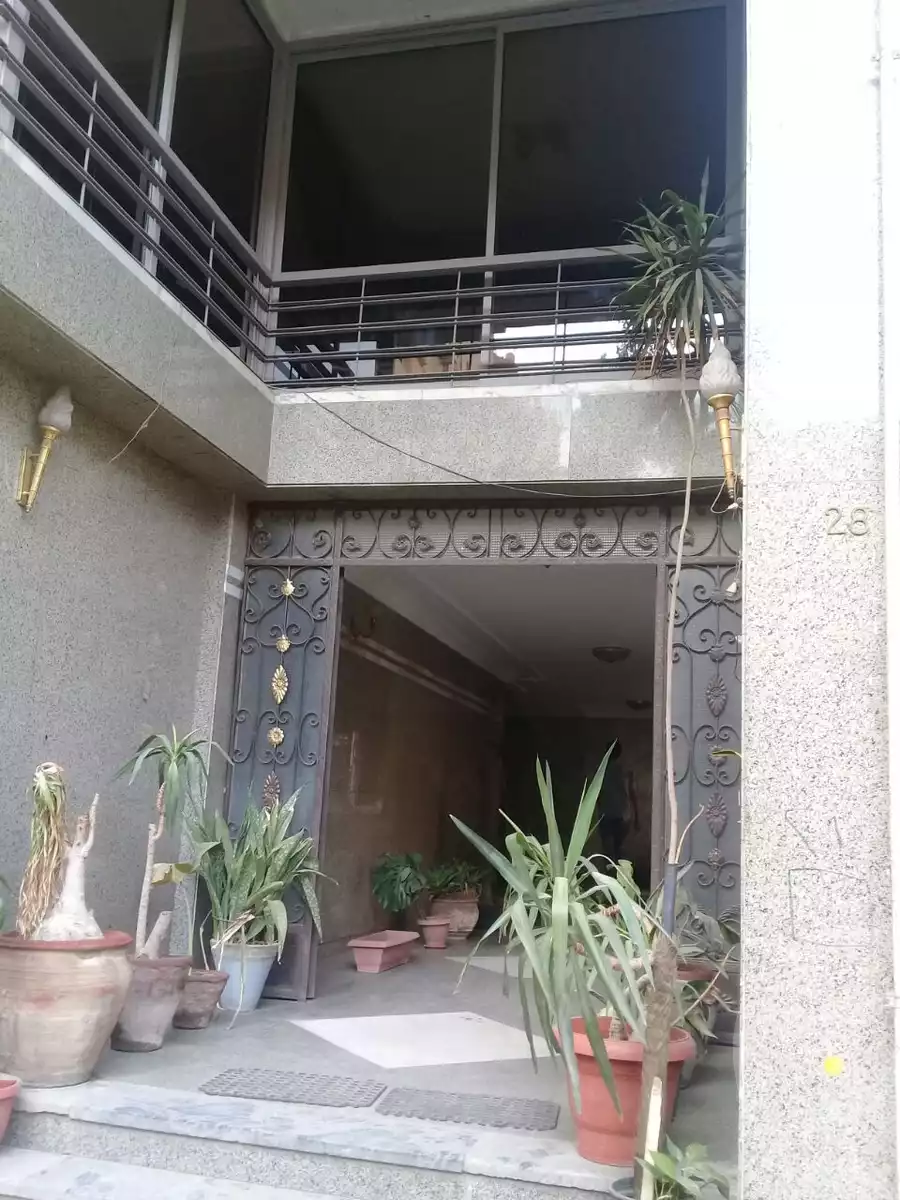 https://aqarmap.com.eg/ar/listing/4365038-for-sale-cairo-dokki-manteqt-nadi-el-syd