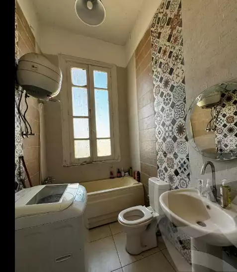 https://aqarmap.com.eg/en/listing/4370319-for-rent-cairo-downtown-el-tahrir
