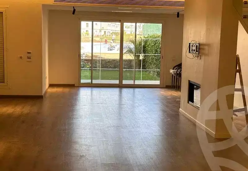 https://aqarmap.com.eg/en/listing/4372770-for-sale-cairo-new-cairo-compounds-mountain-view-hyde-park