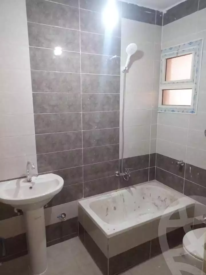 https://aqarmap.com.eg/ar/listing/4373025-for-rent-hamad-yassin-st