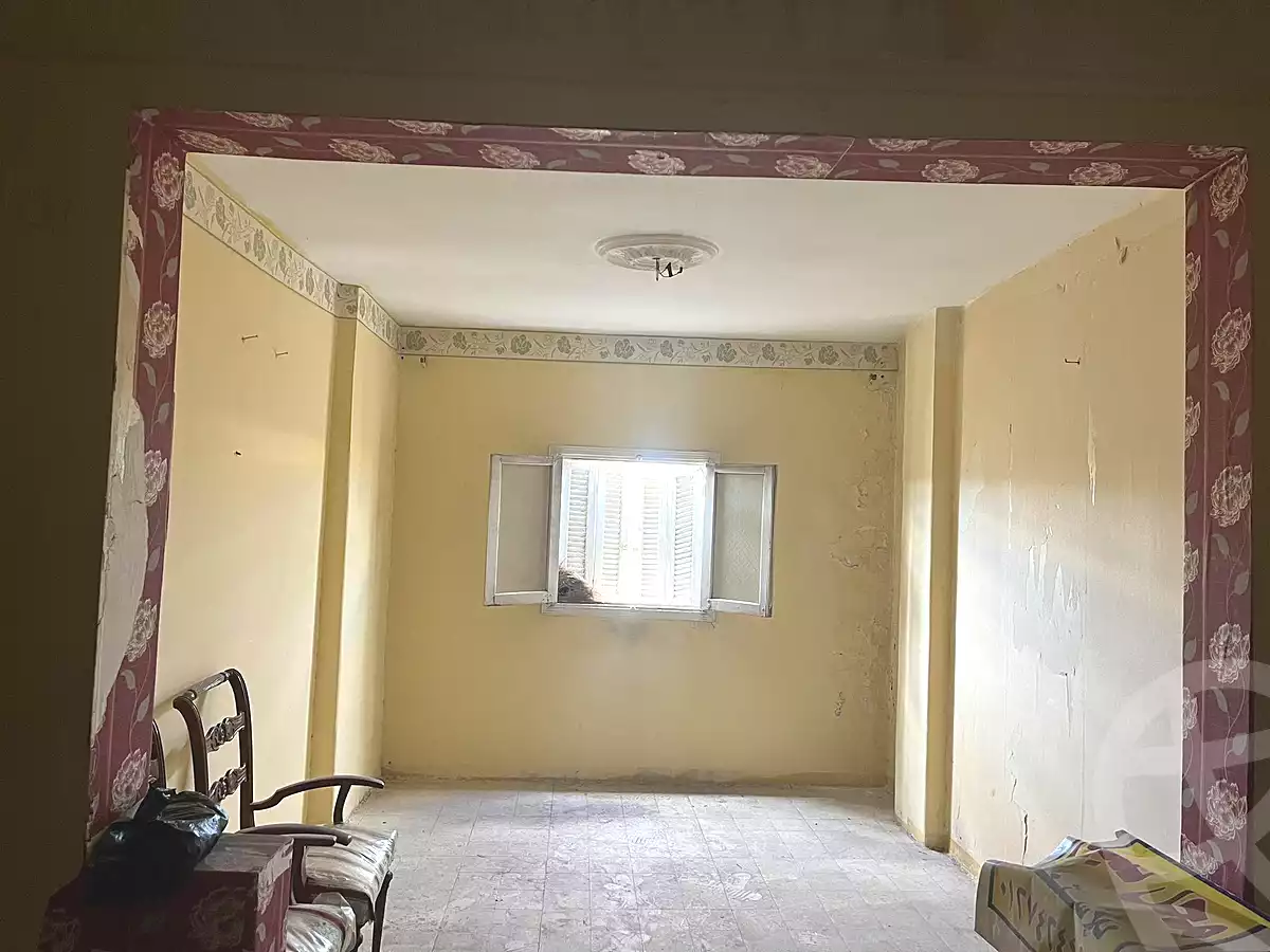 https://aqarmap.com.eg/ar/listing/4374107-for-sale-alexandria-moharram-bey-kanal-al-mahmoudeya-al-bahri-st