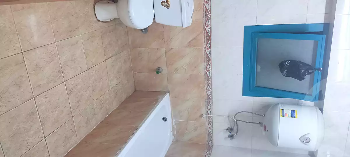 https://aqarmap.com.eg/ar/listing/4376431-for-rent-cairo-6th-of-october-el-ahyaa-neighborhood-1st-al-shohadaa-st
