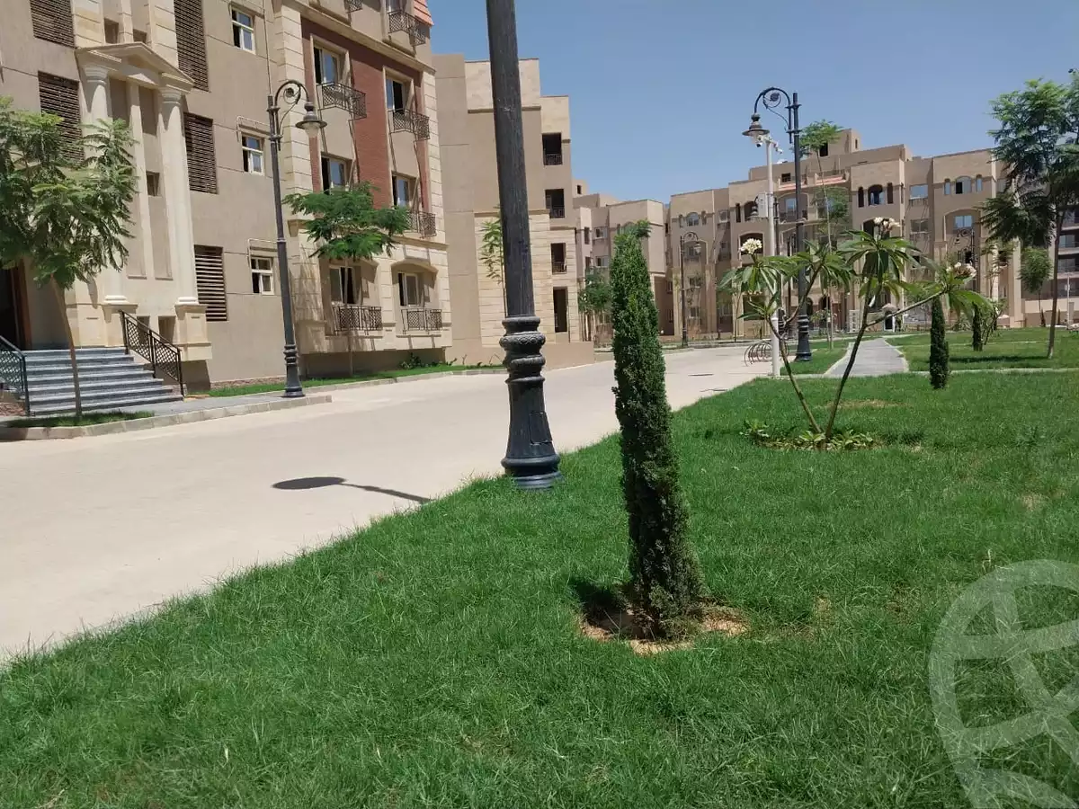 https://aqarmap.com.eg/ar/listing/4376432-for-sale-cairo-new-cairo-compounds-rock-vera