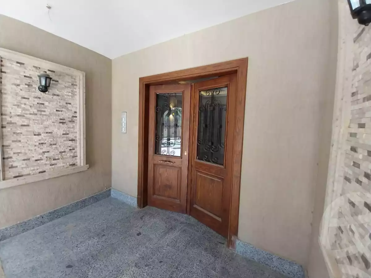 https://aqarmap.com.eg/ar/listing/4376432-for-sale-cairo-new-cairo-compounds-rock-vera
