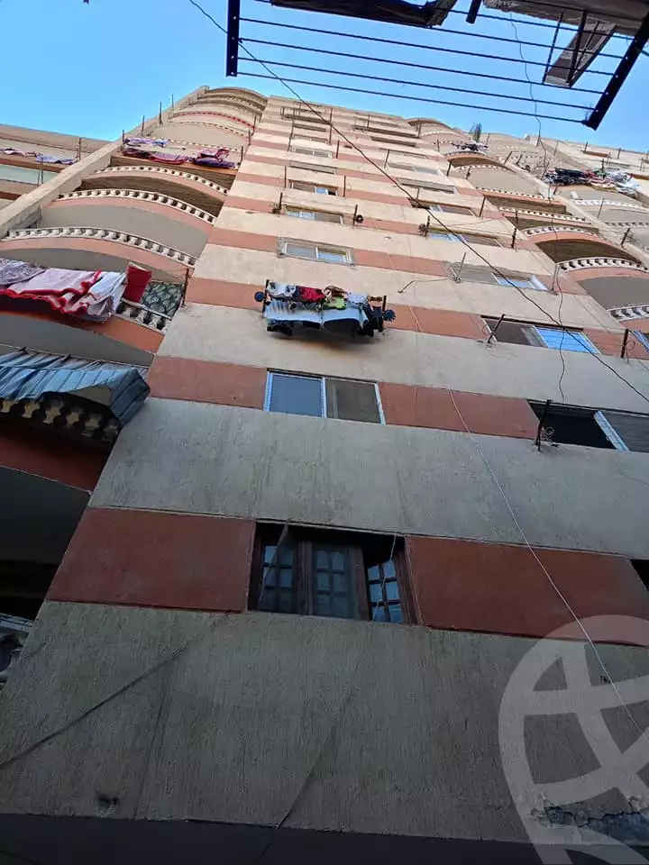 https://aqarmap.com.eg/ar/listing/4381371-for-sale-cairo-ain-shams-zahraa-el-helmeya-entesar-el-islam-st