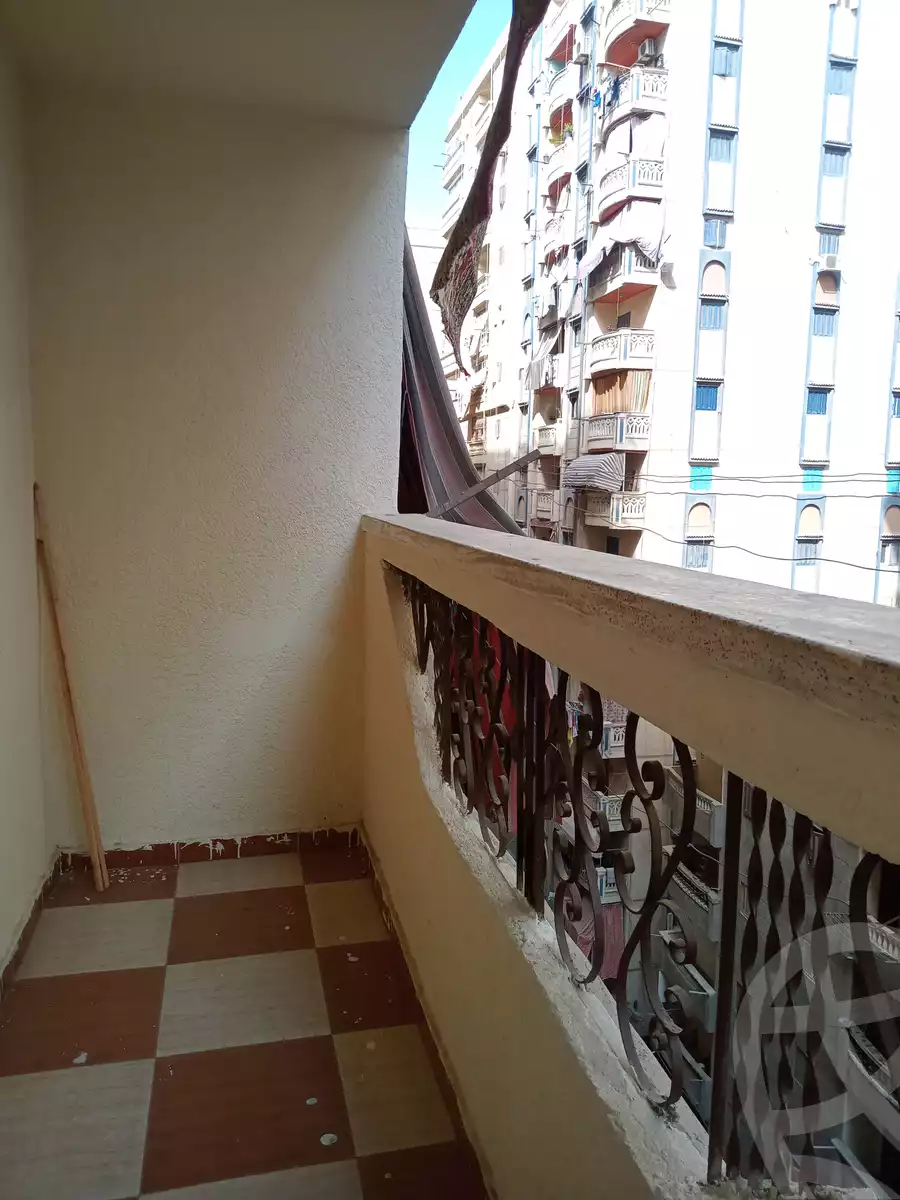 https://aqarmap.com.eg/en/listing/4381704-for-sale-alexandria-lsywf-el-falki