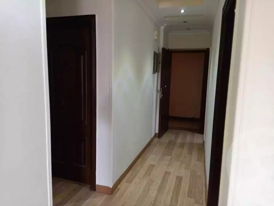 https://aqarmap.com.eg/en/listing/4382285-for-rent-cairo-mokattam-shareaa-9