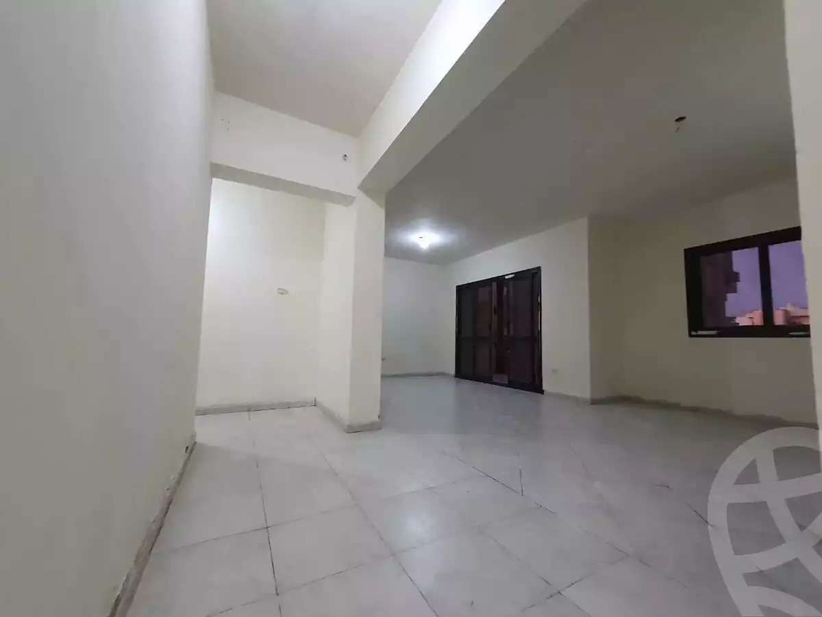 https://aqarmap.com.eg/en/listing/4473452-for-rent-cairo-new-cairo-compounds-la-rose