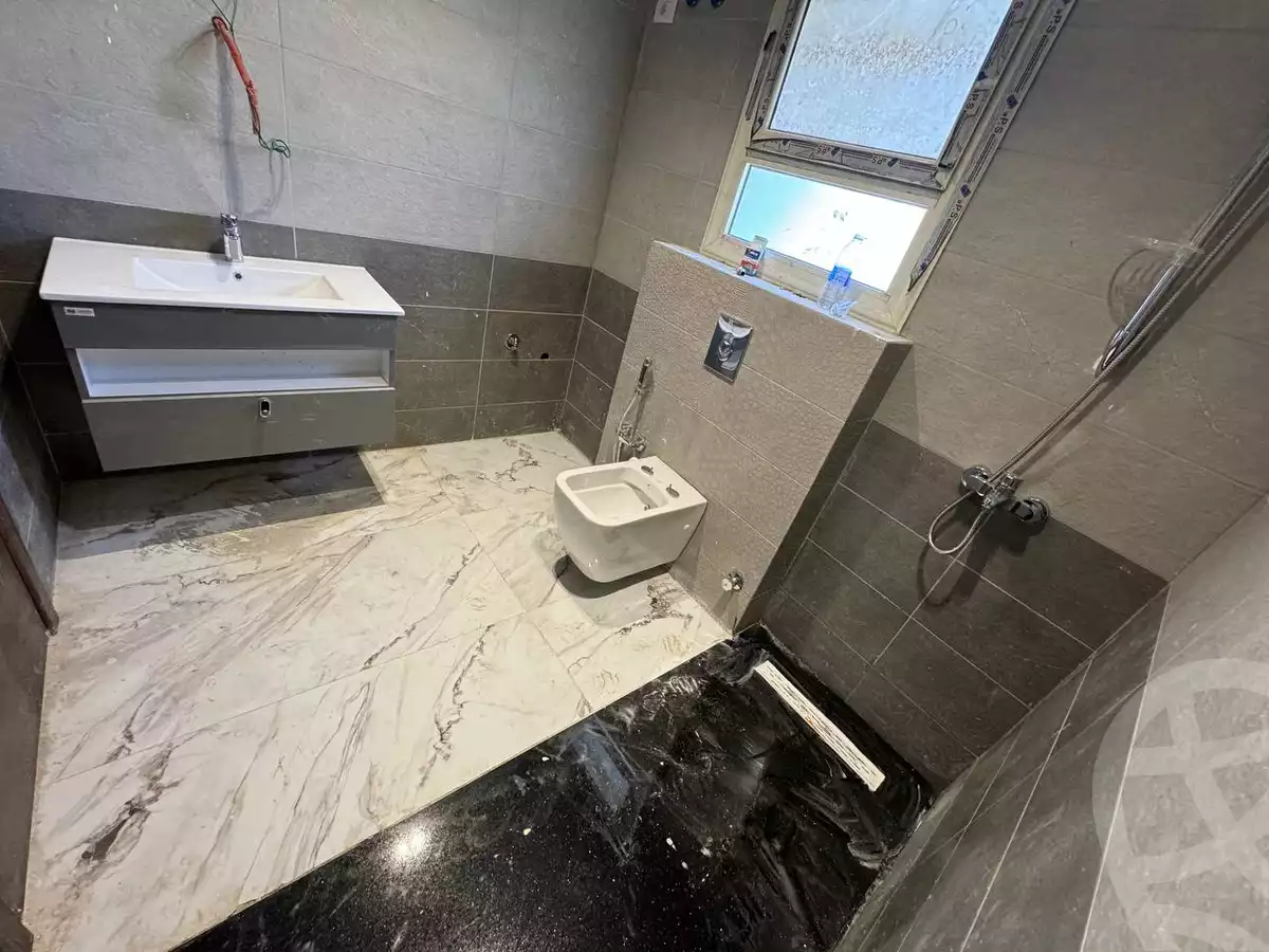 https://aqarmap.com.eg/en/listing/4473555-for-rent-cairo-new-cairo-compounds-stwn-ryzydns-by-ar-y-llttwyr