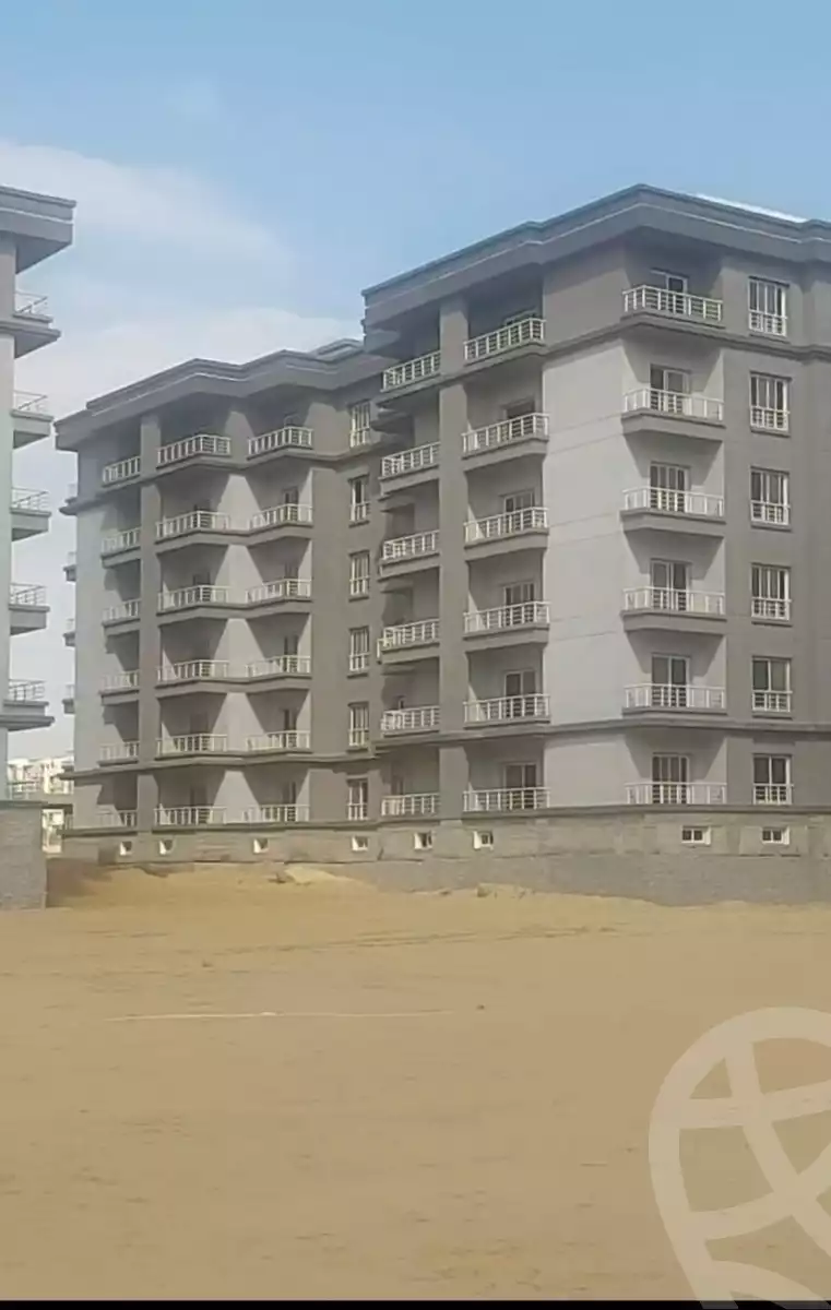 https://aqarmap.com.eg/ar/listing/4489415-for-sale-new-cairo-compounds-tiba-rose-el-defaa-el-gawy