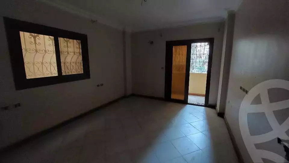 https://aqarmap.com.eg/en/listing/4500239-for-sale-cairo-mokattam-shareaa-9