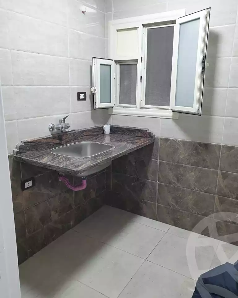 https://aqarmap.com.eg/en/listing/4510889-for-rent-alexandria-ganaklis-shr-bw-qyr-tryq-lhry