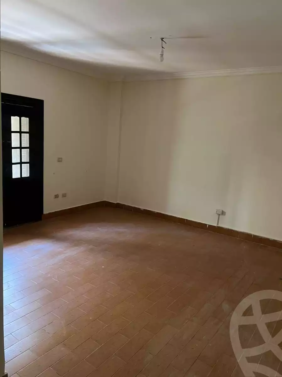 https://aqarmap.com.eg/en/listing/4512644-for-rent-cairo-new-cairo-first-settlement-mhwr-mstfy-kml