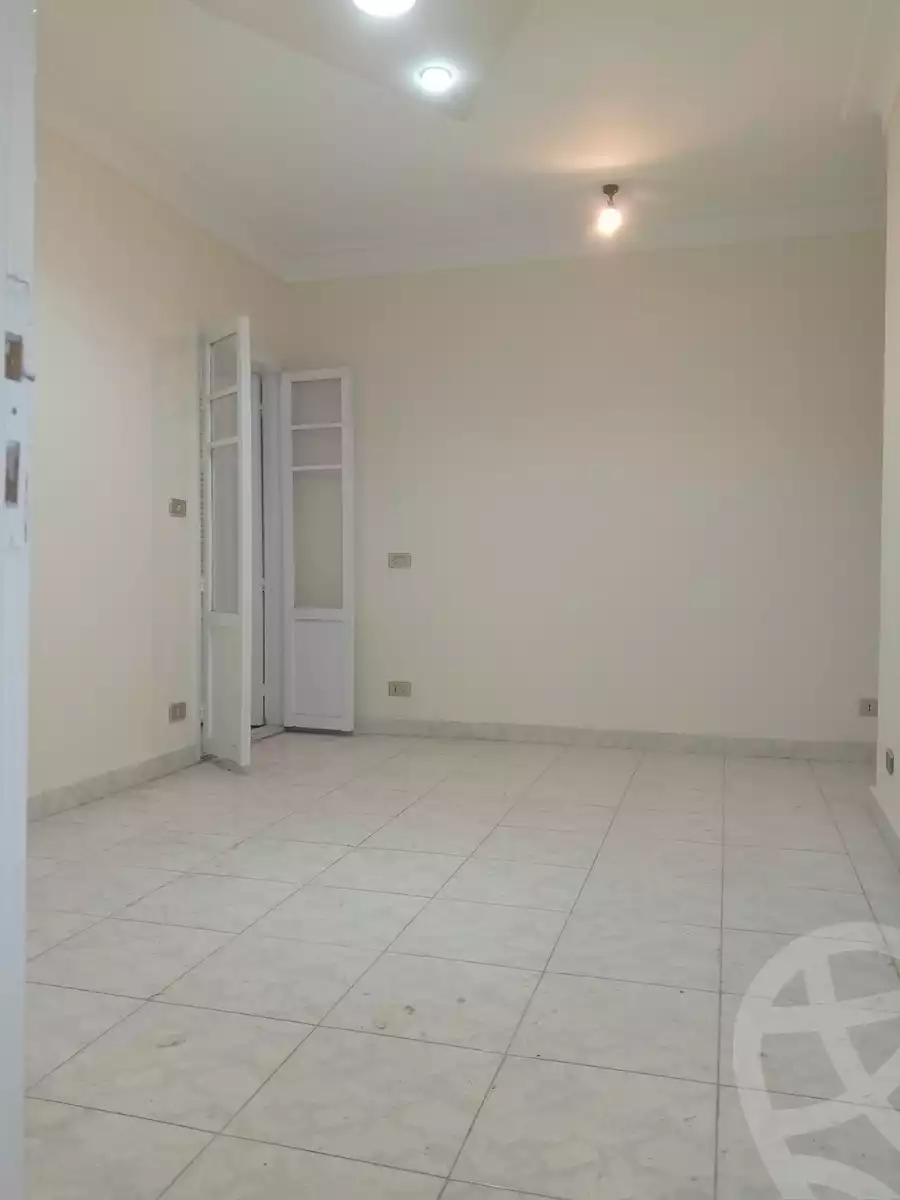 https://aqarmap.com.eg/en/listing/4517186-for-sale-alexandria-miami-shr-jml-bd-lnsr