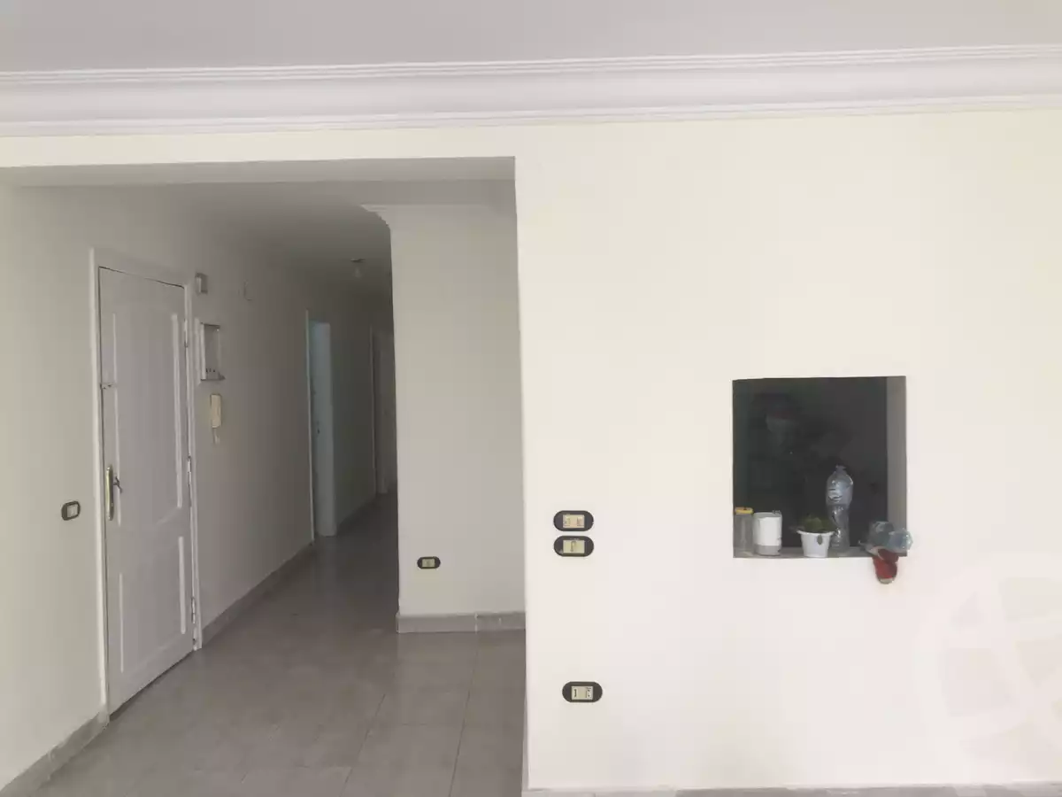 https://aqarmap.com.eg/en/listing/4518391-for-rent-cairo-6th-of-october-el-ahyaa-neighborhood-4th-school-st