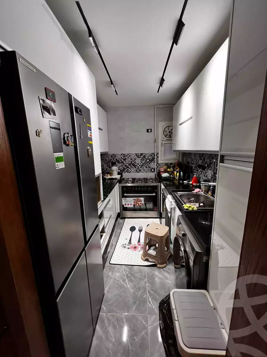 https://aqarmap.com.eg/en/listing/4520344-for-sale-cairo-new-cairo-compounds-mountain-view-hyde-park