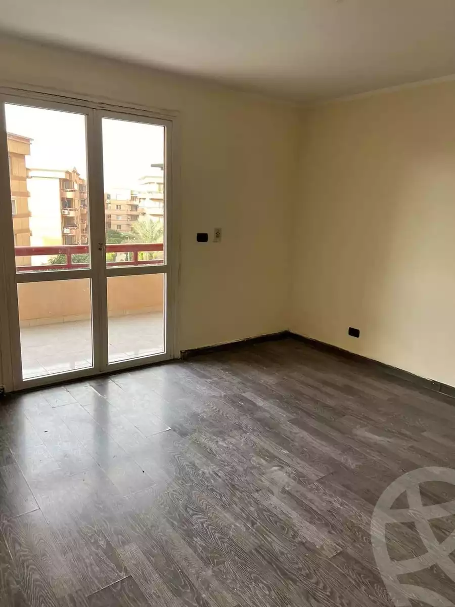 https://aqarmap.com.eg/en/listing/4543534-for-rent-cairo-new-cairo-lrhb-city-phase-4-mostafa-kamel-st