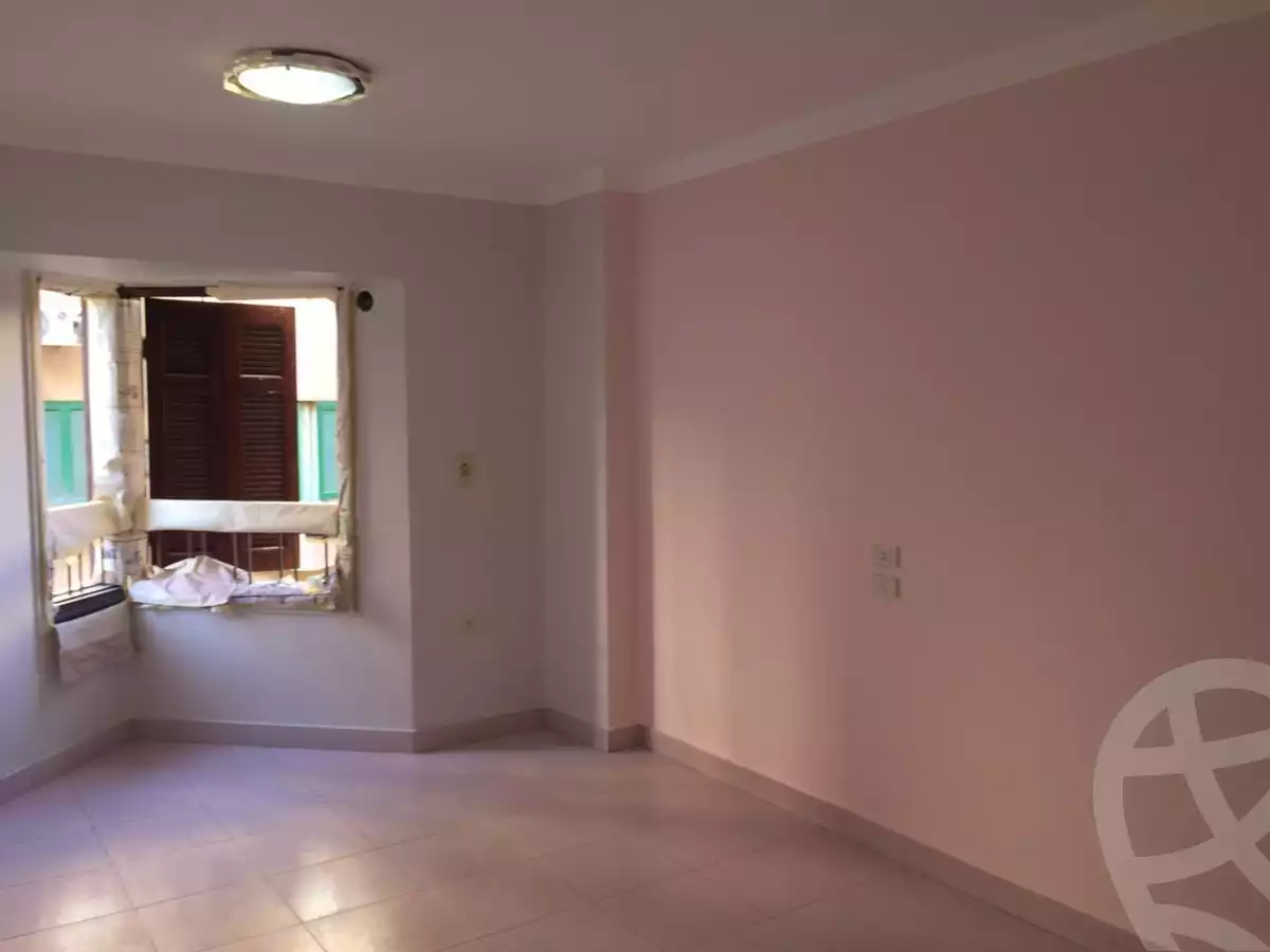 https://aqarmap.com.eg/ar/listing/4524806-for-sale-asyut-asyut-city-kornish-al-nile-al-thawra-st
