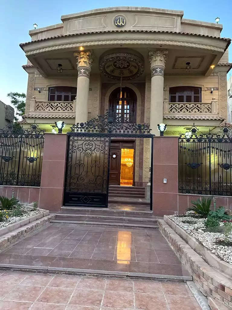 https://aqarmap.com.eg/en/listing/5906352-for-sale-cairo-new-cairo-compounds-palm-hills-kattameya