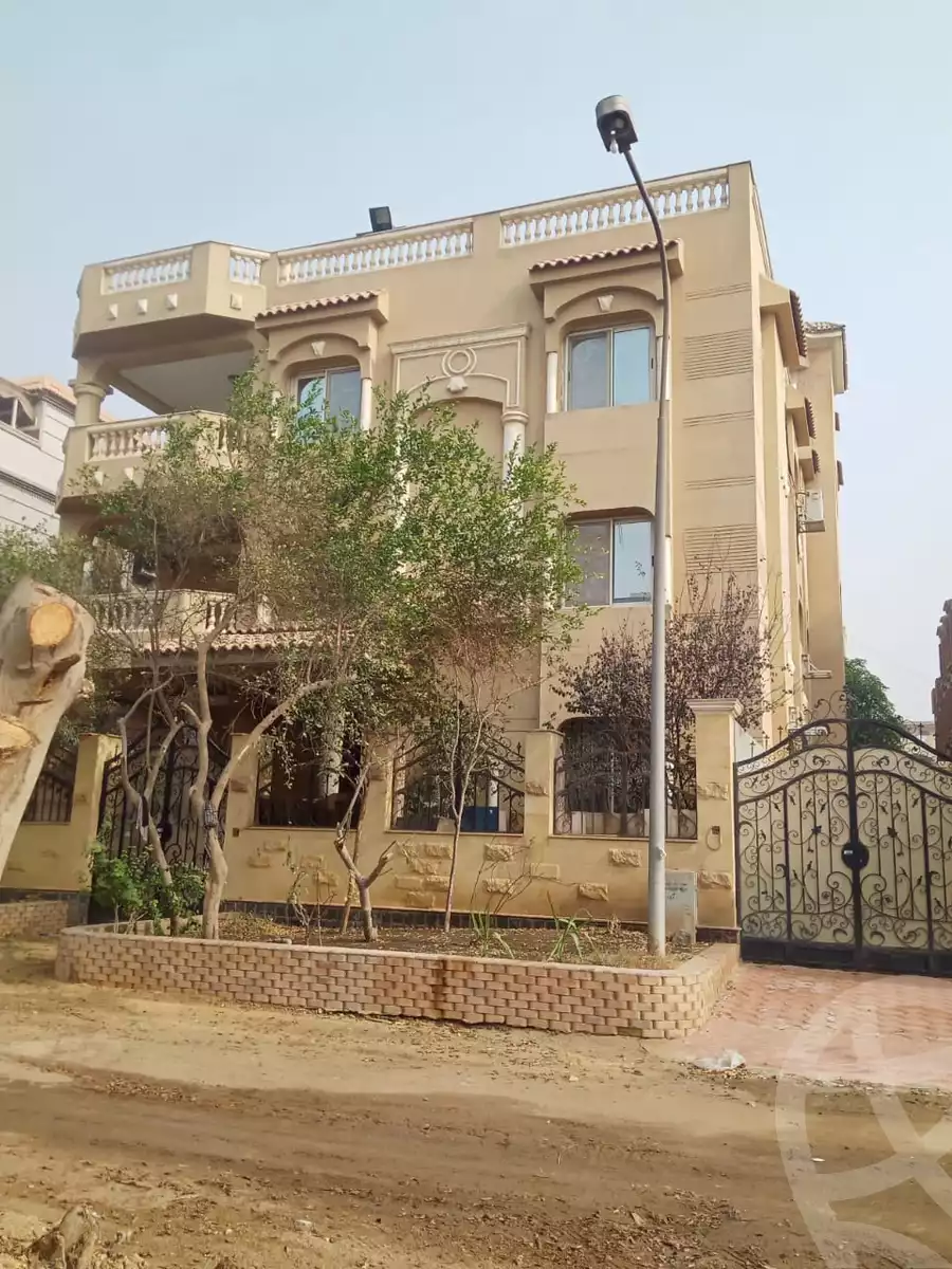 https://aqarmap.com.eg/en/listing/5595750-for-sale-cairo-al-oubour-el-hay-el-sades-el-sheikh-mohamed-refaat-st