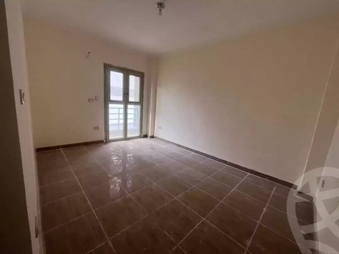 https://aqarmap.com.eg/ar/listing/4560397-for-sale-cairo-al-oubour-l-bwr-ljdyd-skn-msr
