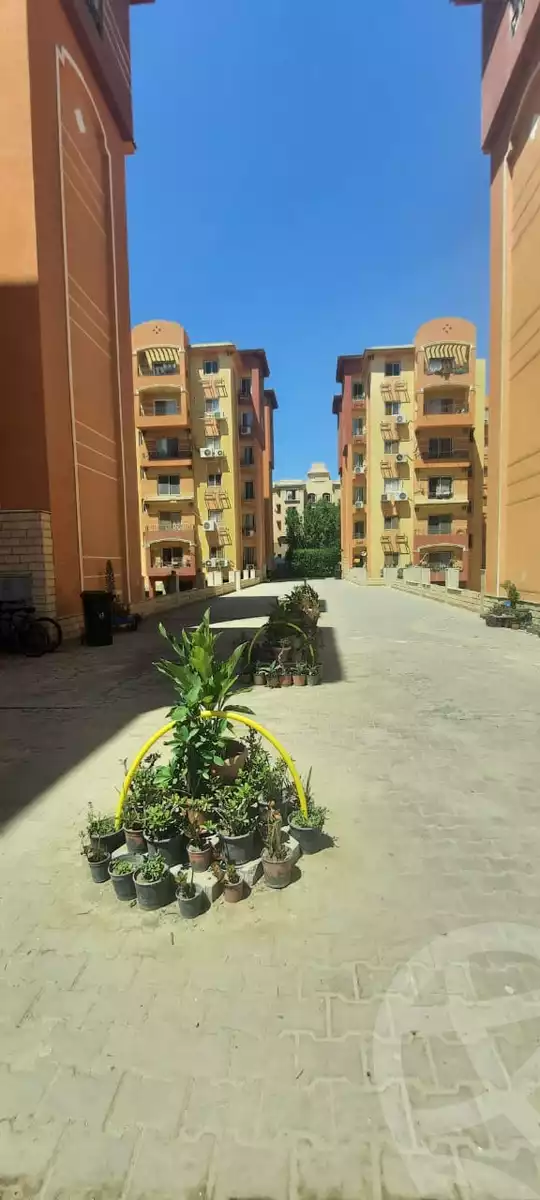 https://aqarmap.com.eg/ar/listing/4561018-for-rent-cairo-6th-of-october-hadaeq-october-kmbwnd-fy-hdyq-ktwbr-el-montazah-compound