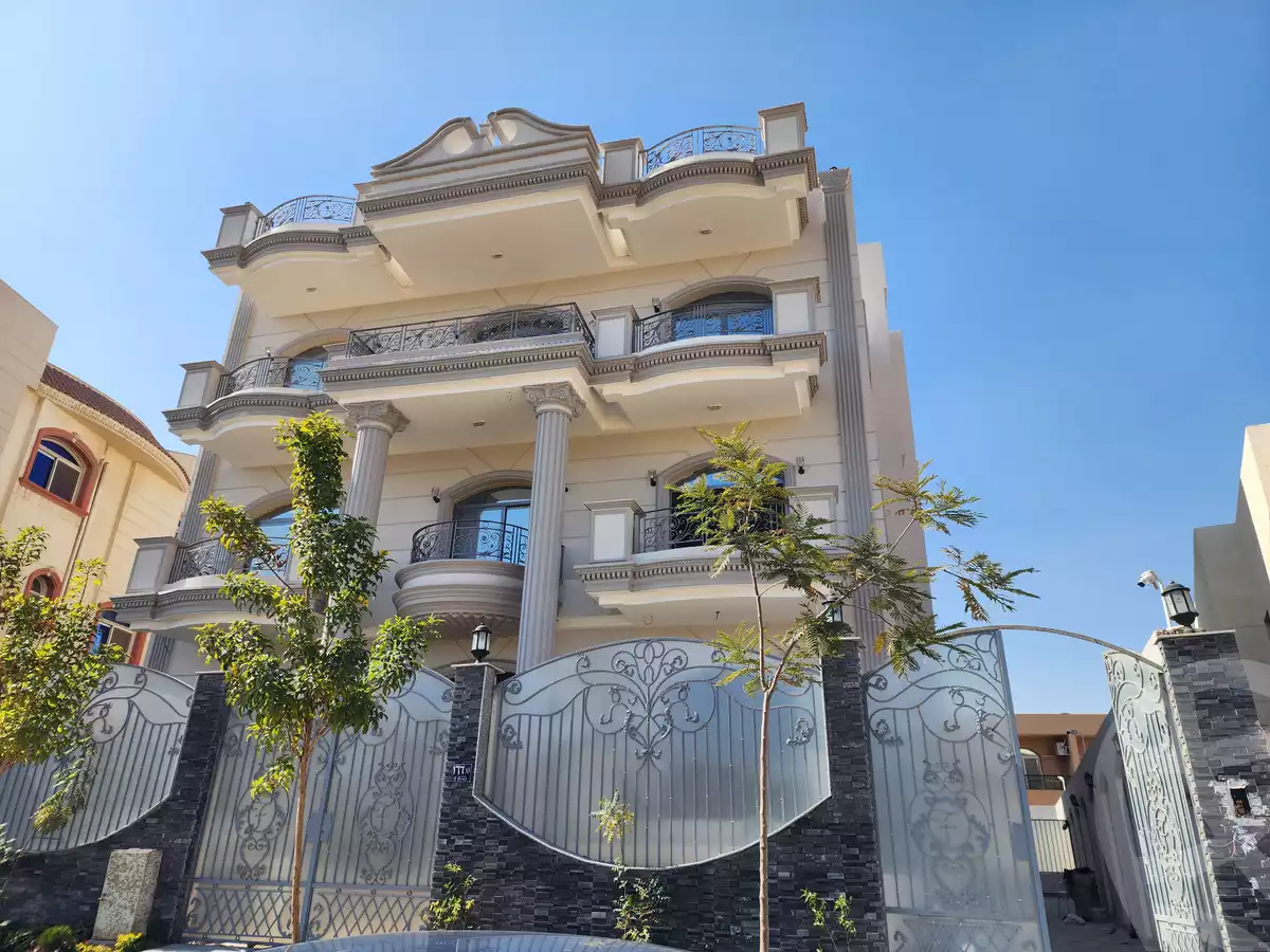 https://aqarmap.com.eg/en/listing/5496819-for-rent-cairo-new-cairo-el-banafsg-el-banafsag-villas