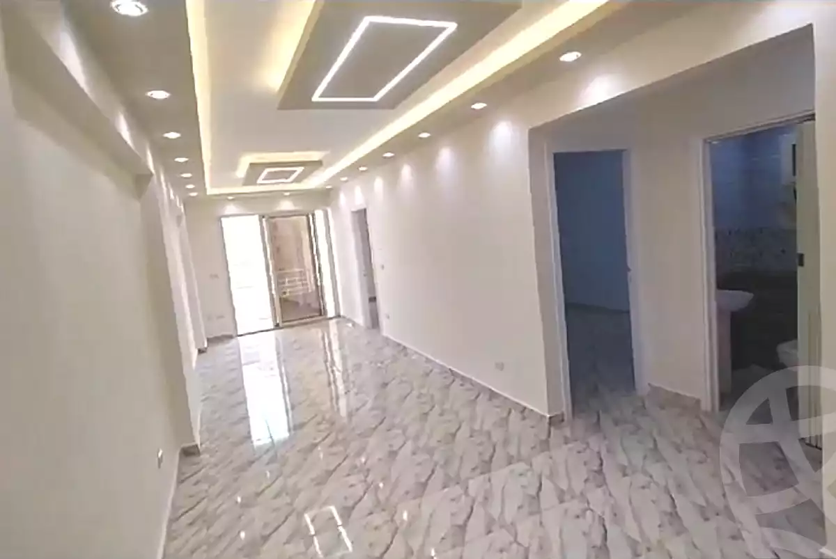 للبيع بالمندرة على عبد الناصر مباشرة ١٣٠م تشطيب ألترا لوكس٣غرف ريسبشن ...