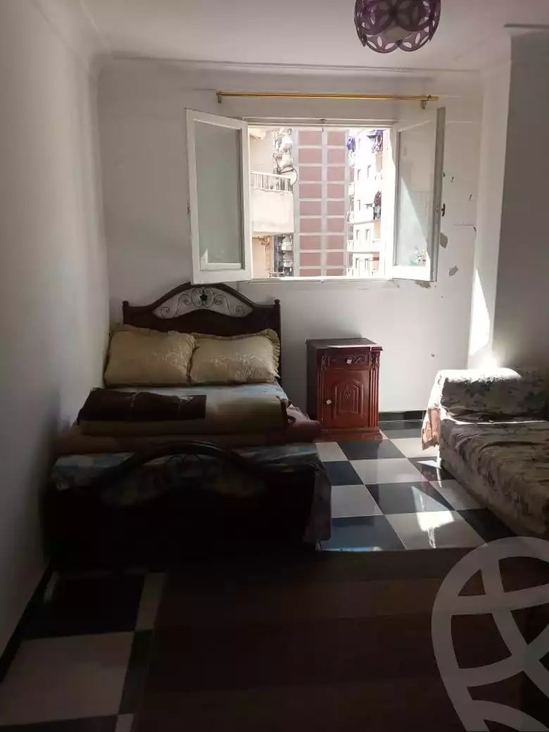 https://aqarmap.com.eg/ar/listing/4587948-for-rent-alexandria-miami-khld-bn-lwlyd