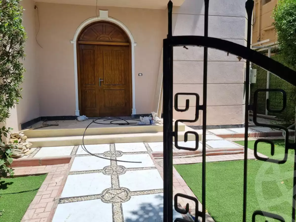 https://aqarmap.com.eg/ar/listing/4596364-for-rent-mdyn-lshrwq-compounds-el-shorouk-gardens