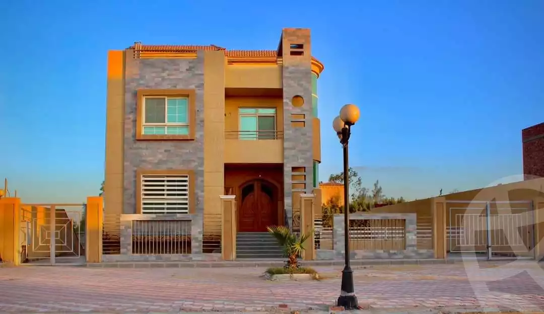 https://aqarmap.com.eg/en/listing/5050525-for-sale-cairo-el-sheikh-zayed-city-lshykh-zyd-ljdyd-park-valley-2-compound-efid