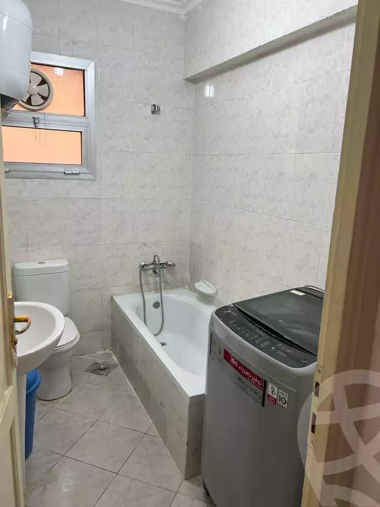 https://aqarmap.com.eg/en/listing/4600732-for-rent-cairo-new-cairo-lrhb-city-phase-8