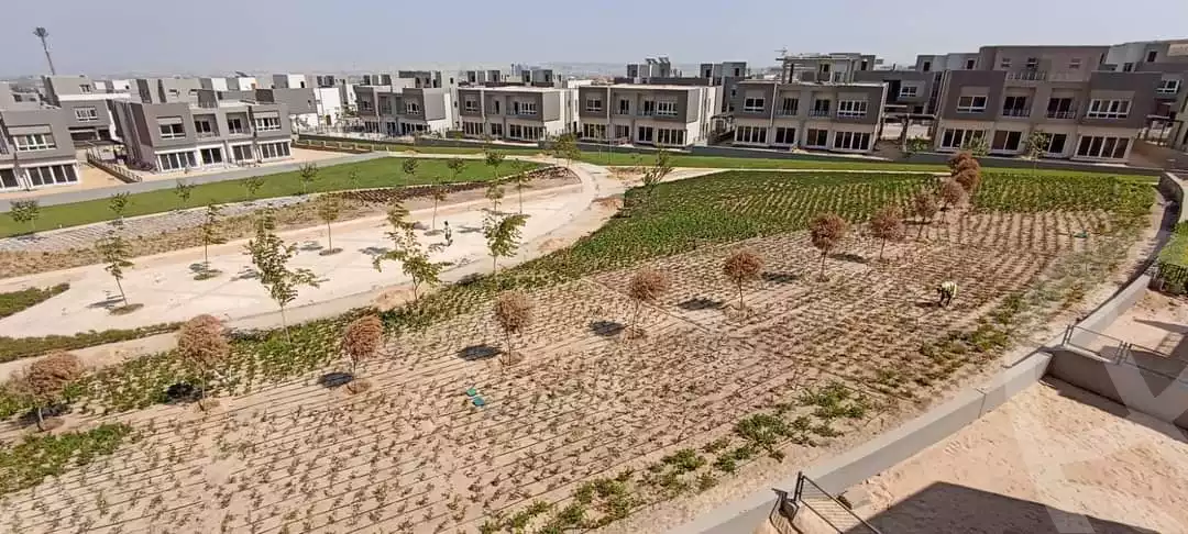 https://aqarmap.com.eg/en/listing/4613677-for-sale-cairo-el-sheikh-zayed-city-compounds-in-sheikh-zayed-etapa