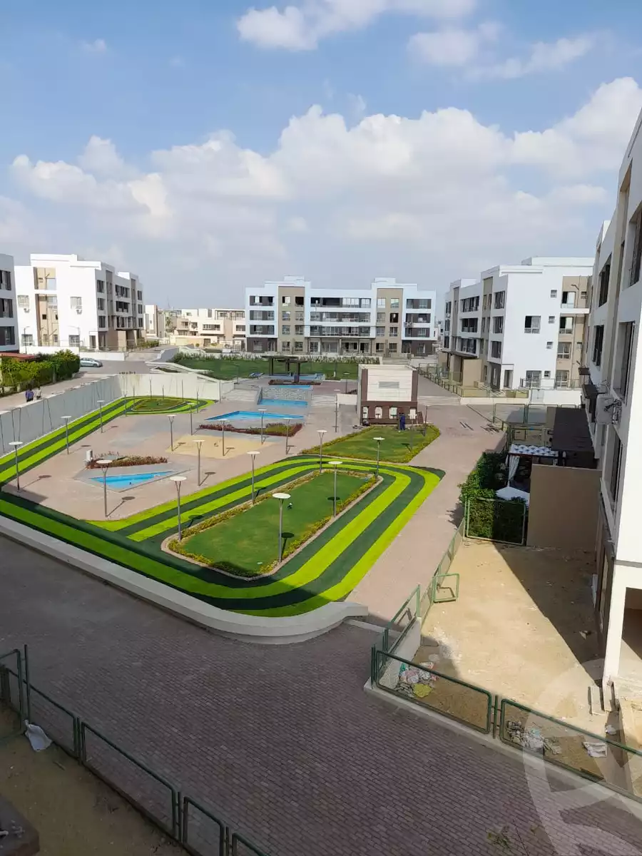 https://aqarmap.com.eg/en/listing/4618342-for-sale-cairo-6th-of-october-compound-upville