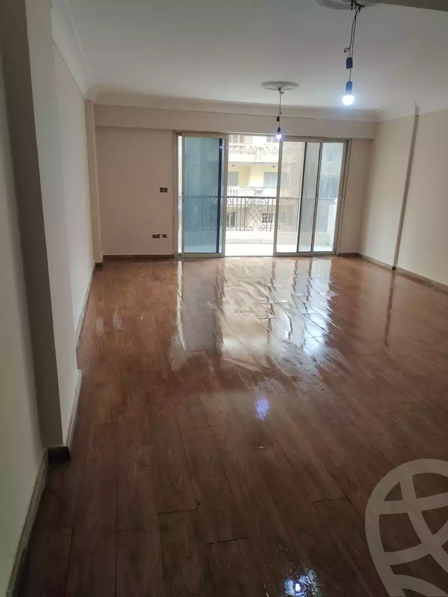 https://aqarmap.com.eg/en/listing/4647901-for-rent-alexandria-miami-shr-jml-bd-lnsr