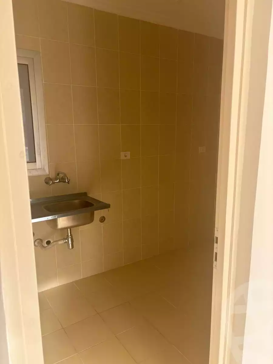 https://aqarmap.com.eg/ar/listing/4653261-for-sale-cairo-mdynty-eleventh-zone-buildings-group-114